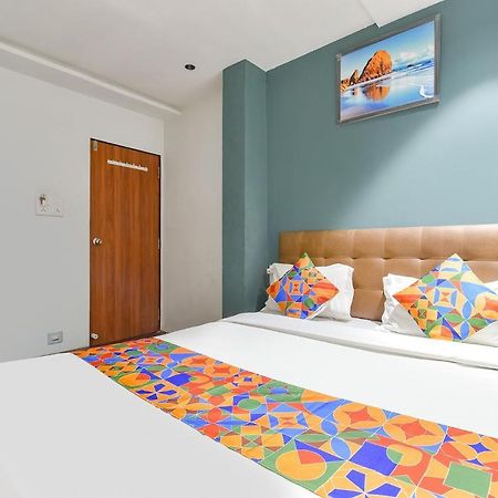 Fabhotel Nidhivan, Udhna Junction Surat Eksteriør billede
