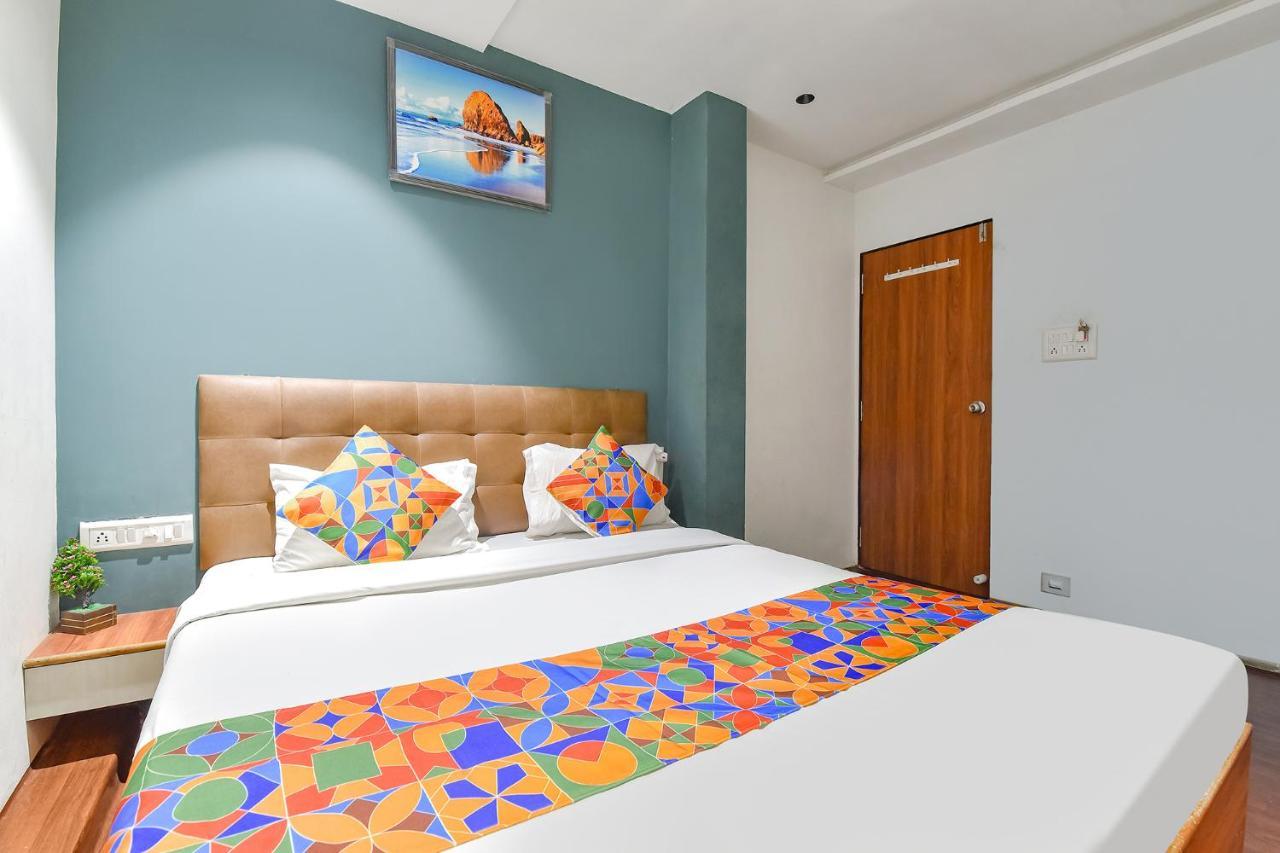 Fabhotel Nidhivan, Udhna Junction Surat Eksteriør billede